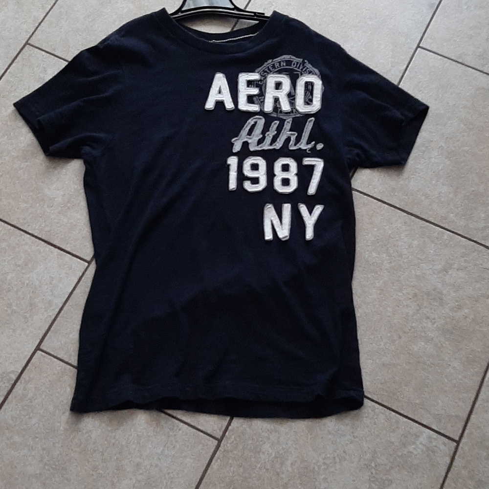 Black t shirt